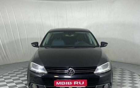 Volkswagen Jetta VI, 2013 год, 890 000 рублей, 2 фотография