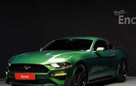 Ford Mustang VI рестайлинг, 2022 год, 3 900 000 рублей, 1 фотография