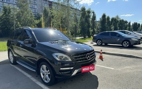 Mercedes-Benz M-Класс, 2012 год, 2 600 000 рублей, 3 фотография