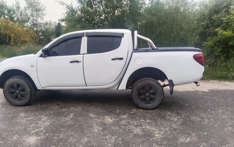 Mitsubishi L200 IV рестайлинг, 2011 год, 1 134 000 рублей, 5 фотография