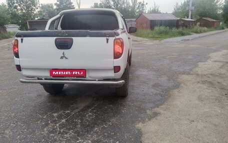 Mitsubishi L200 IV рестайлинг, 2011 год, 1 134 000 рублей, 4 фотография