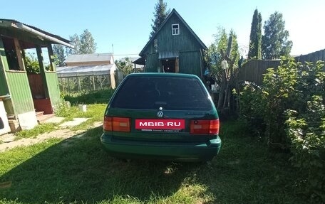 Volkswagen Passat B4, 1994 год, 230 000 рублей, 3 фотография