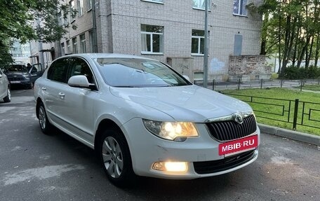 Skoda Superb III рестайлинг, 2013 год, 1 250 000 рублей, 3 фотография