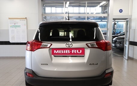 Toyota RAV4, 2015 год, 2 100 000 рублей, 6 фотография