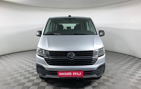 Volkswagen Multivan T6 рестайлинг, 2020 год, 4 557 000 рублей, 2 фотография