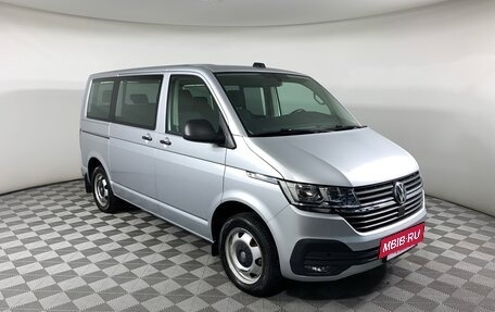 Volkswagen Multivan T6 рестайлинг, 2020 год, 4 557 000 рублей, 3 фотография