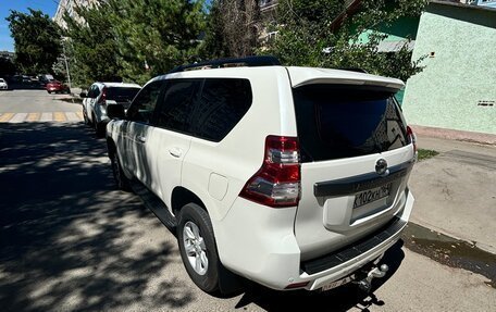 Toyota Land Cruiser Prado 150 рестайлинг 2, 2014 год, 3 890 000 рублей, 4 фотография