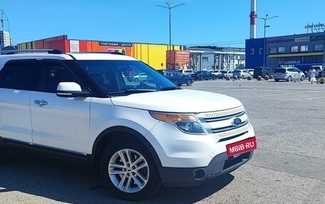 Ford Explorer VI, 2013 год, 1 700 000 рублей, 2 фотография