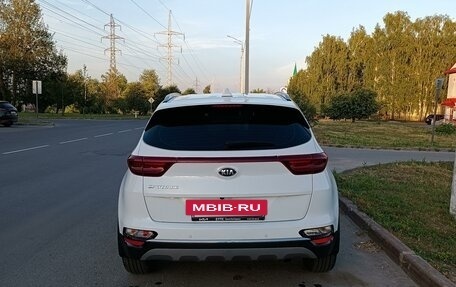 KIA Sportage IV рестайлинг, 2020 год, 2 714 000 рублей, 2 фотография