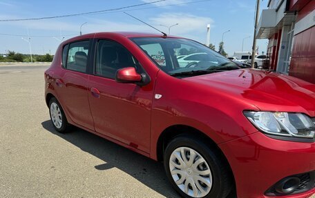 Renault Sandero II рестайлинг, 2014 год, 750 000 рублей, 2 фотография