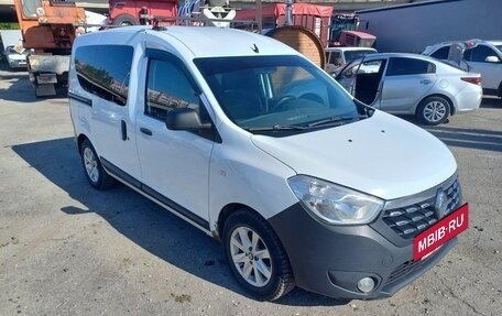 Renault Dokker, 2017 год, 1 130 000 рублей, 2 фотография