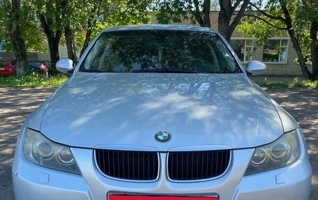 BMW 3 серия, 2007 год, 900 000 рублей, 3 фотография