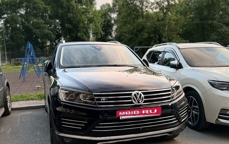 Volkswagen Touareg III, 2016 год, 3 670 000 рублей, 2 фотография