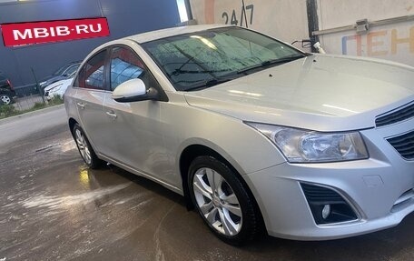 Chevrolet Cruze II, 2014 год, 950 000 рублей, 4 фотография