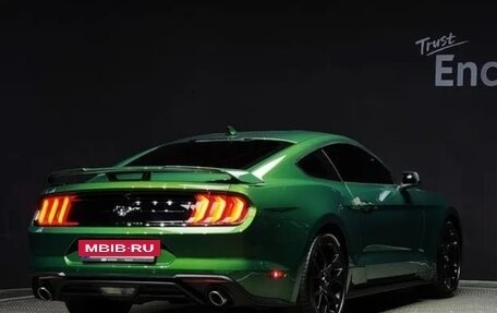 Ford Mustang VI рестайлинг, 2022 год, 3 900 000 рублей, 2 фотография