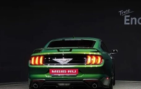 Ford Mustang VI рестайлинг, 2022 год, 3 900 000 рублей, 4 фотография