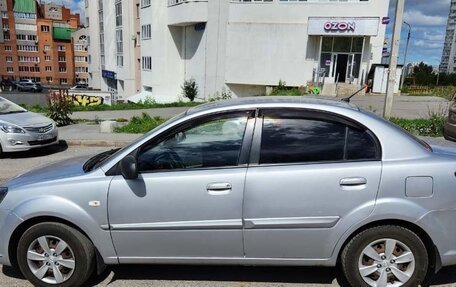 KIA Rio II, 2011 год, 670 000 рублей, 3 фотография