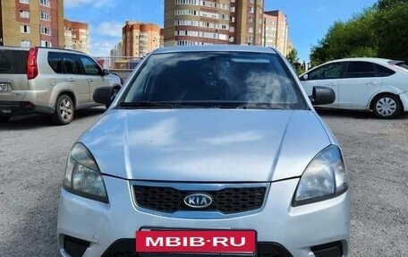 KIA Rio II, 2011 год, 670 000 рублей, 2 фотография