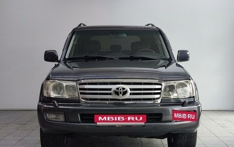 Toyota Land Cruiser 100 рестайлинг 2, 2005 год, 1 950 000 рублей, 2 фотография