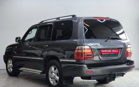 Toyota Land Cruiser 100 рестайлинг 2, 2005 год, 1 950 000 рублей, 7 фотография