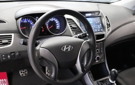 Hyundai Elantra V, 2015 год, 1 300 000 рублей, 17 фотография