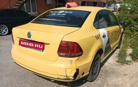 Volkswagen Polo VI (EU Market), 2017 год, 440 000 рублей, 2 фотография