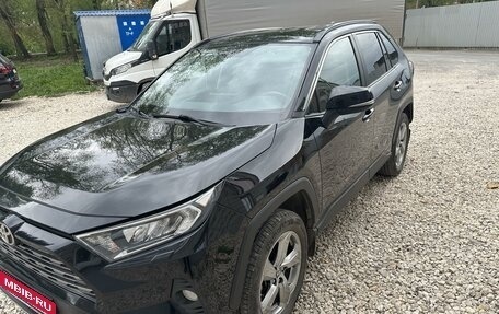 Toyota RAV4, 2021 год, 3 580 000 рублей, 4 фотография