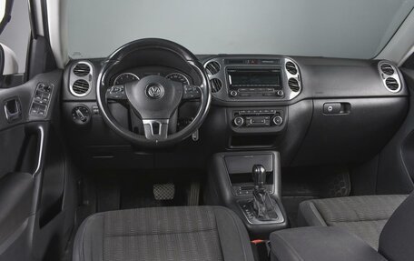 Volkswagen Tiguan I, 2012 год, 1 499 000 рублей, 6 фотография