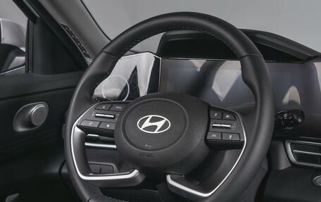 Hyundai Elantra, 2024 год, 2 700 000 рублей, 17 фотография