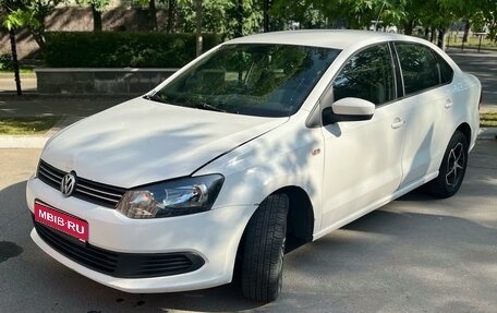 Volkswagen Polo VI (EU Market), 2011 год, 450 000 рублей, 1 фотография