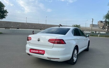 Volkswagen Passat B8 рестайлинг, 2019 год, 2 180 000 рублей, 4 фотография