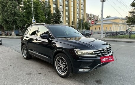 Volkswagen Tiguan II, 2017 год, 3 350 000 рублей, 3 фотография