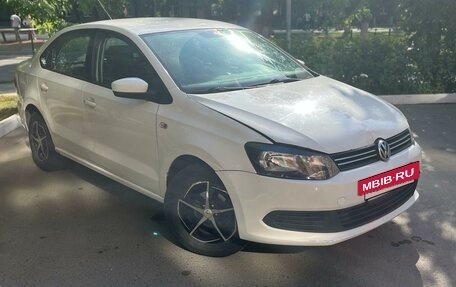 Volkswagen Polo VI (EU Market), 2011 год, 450 000 рублей, 3 фотография