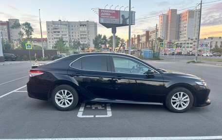 Toyota Camry, 2018 год, 2 420 000 рублей, 4 фотография