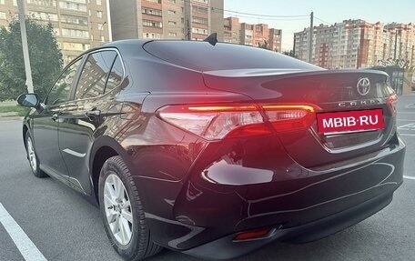 Toyota Camry, 2018 год, 2 420 000 рублей, 7 фотография