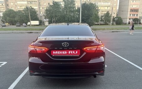 Toyota Camry, 2018 год, 2 420 000 рублей, 6 фотография