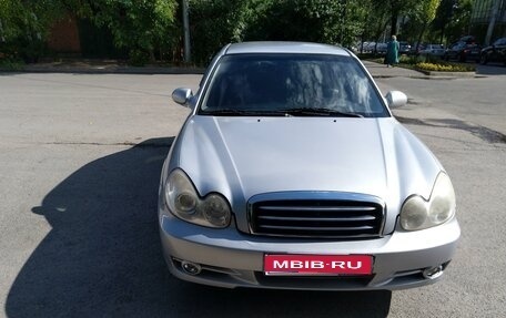 Hyundai Sonata IV рестайлинг, 2005 год, 670 000 рублей, 1 фотография