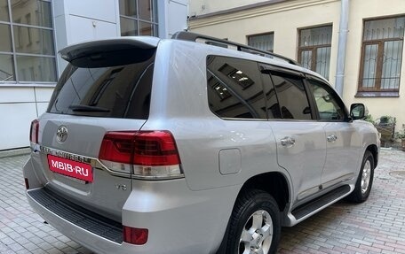 Toyota Land Cruiser 200, 2015 год, 5 300 000 рублей, 5 фотография