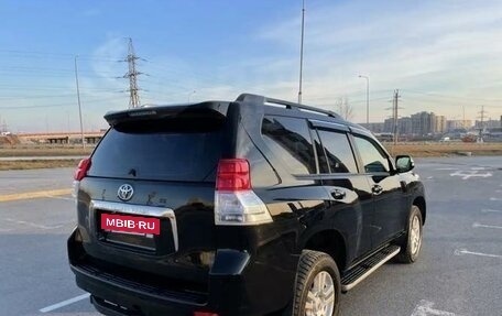 Toyota Land Cruiser Prado 150 рестайлинг 2, 2011 год, 4 000 000 рублей, 3 фотография