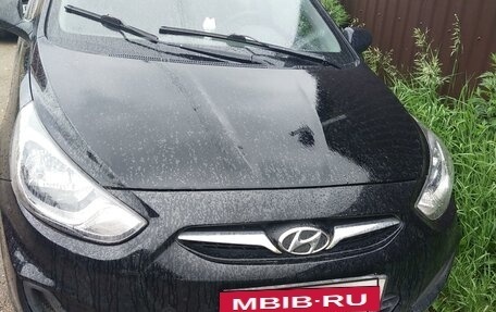 Hyundai Solaris II рестайлинг, 2012 год, 720 000 рублей, 3 фотография