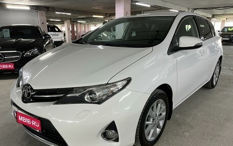 Toyota Auris II, 2013 год, 1 500 000 рублей, 1 фотография