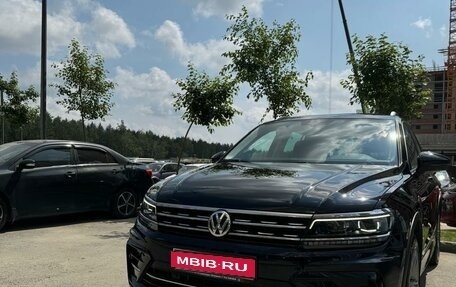 Volkswagen Tiguan II, 2018 год, 3 200 000 рублей, 1 фотография