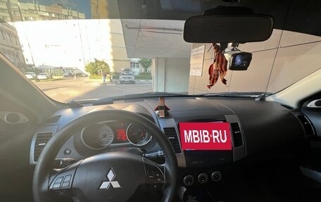 Mitsubishi Outlander III рестайлинг 3, 2008 год, 1 250 000 рублей, 13 фотография