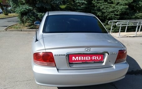 Hyundai Sonata IV рестайлинг, 2005 год, 670 000 рублей, 4 фотография