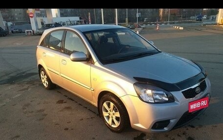 KIA Rio II, 2010 год, 680 000 рублей, 1 фотография