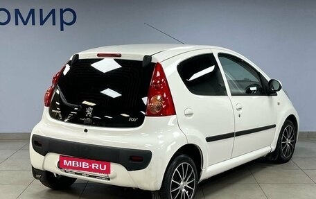 Peugeot 107 I рестайлинг, 2010 год, 599 000 рублей, 7 фотография