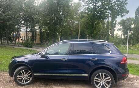 Volkswagen Touareg III, 2010 год, 2 049 000 рублей, 3 фотография