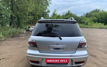 Mitsubishi Outlander III рестайлинг 3, 2006 год, 700 000 рублей, 6 фотография