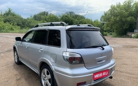 Mitsubishi Outlander III рестайлинг 3, 2006 год, 700 000 рублей, 7 фотография