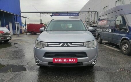 Mitsubishi Outlander III рестайлинг 3, 2012 год, 1 129 000 рублей, 2 фотография